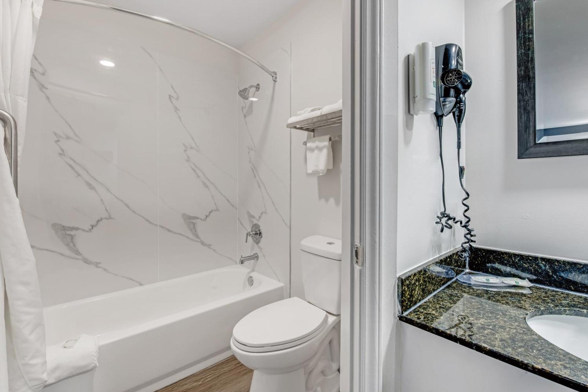 Quality Inn Laurinburg Eksteriør billede