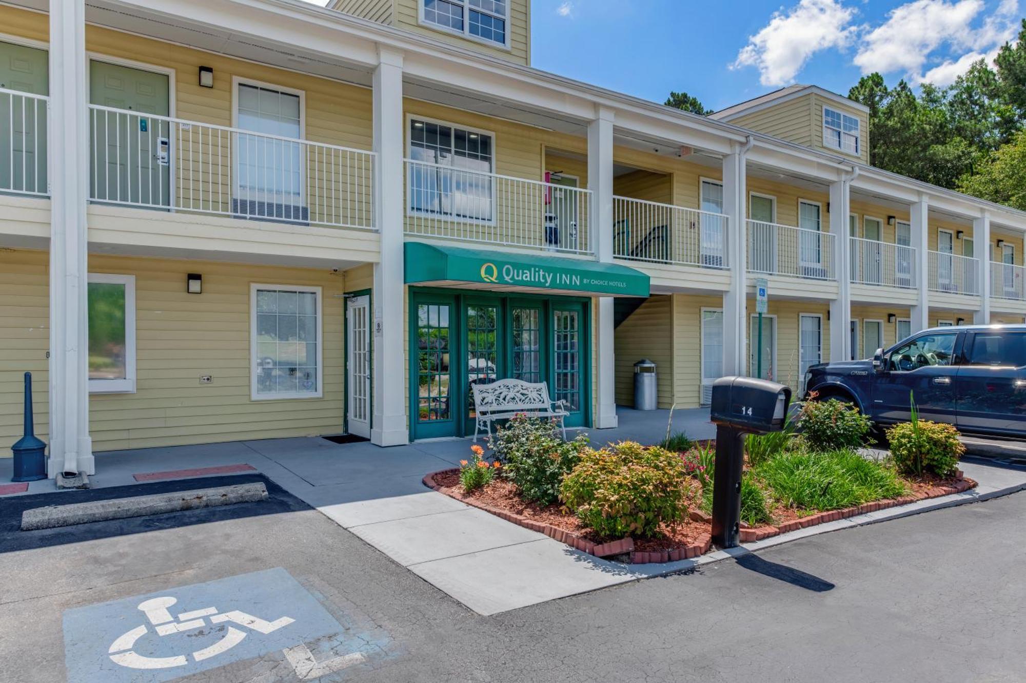 Quality Inn Laurinburg Eksteriør billede