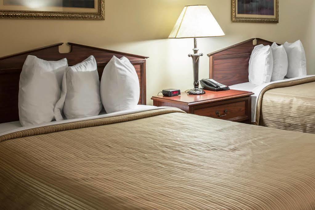 Quality Inn Laurinburg Eksteriør billede