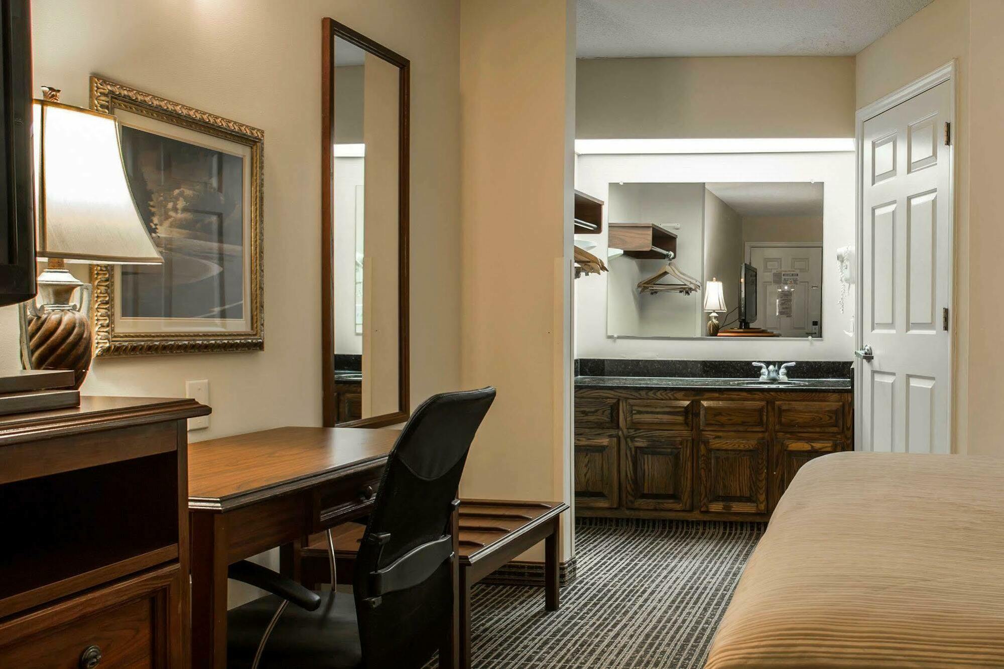Quality Inn Laurinburg Eksteriør billede